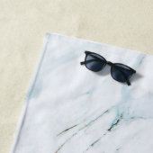 Nobody Needs a Billion Dollars Strandtuch (Beispiel)