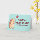 Noch immer scharfer Igel Pun Funny Geburtstag Karte (Gelbe Blume)