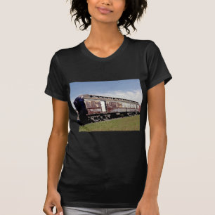 Noch mit Zügen T-Shirt
