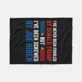Noch nie von Donald Trump betrogen, aber Joe Biden Fleecedecke (Vorderseite (Horizontal))