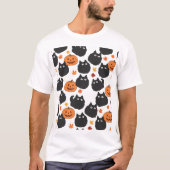 Nocturnal Cats with Pumpkins Pattern T-Shirt (Vorderseite)