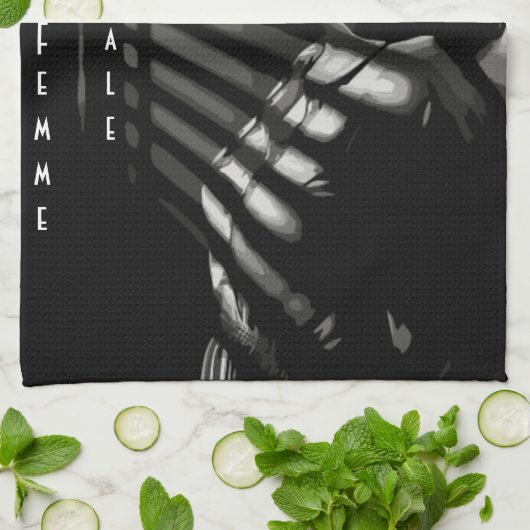 Noir Femme Fatale Geschirrtuch (Gefaltet)