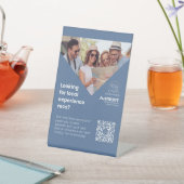 Nola Bruce Stand Sockelschild (In SItu)