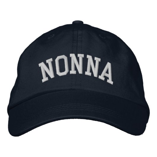 Nonna Arched Athletic Bestickte Baseballkappe (Vorderseite)