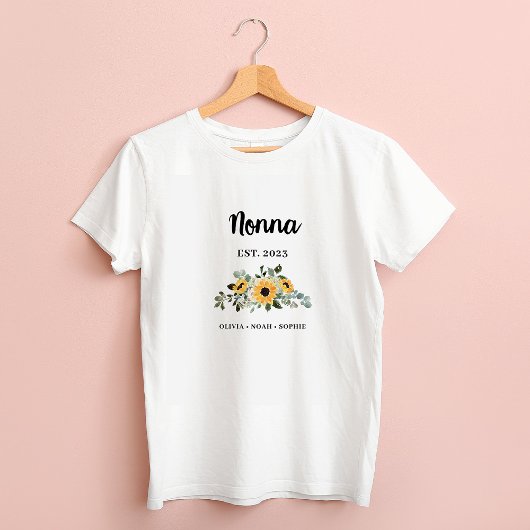 Nonna | Hübsche rustikale Sonnenblumen und Namen T-Shirt