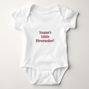 Nonnas kleiner Knallfrosch! USA 250 Feuerwerk Baby Strampler