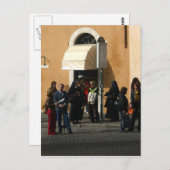 Nonnen an der Bushaltestelle Postkarte (Vorne/Hinten)