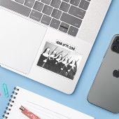 Nonnen mit Schusswaffen Aufkleber (Laptop mit iPhone)