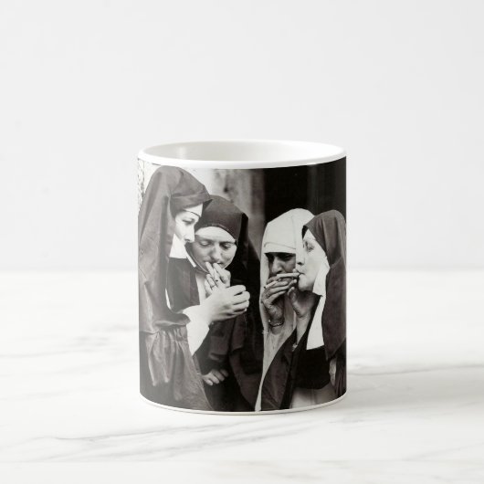 Nonnen Rauchen Vintages Foto Kaffeetasse (Mittel)