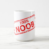 Noob Stempelrot 100% auf Weiß Kaffeetasse (Mittel)