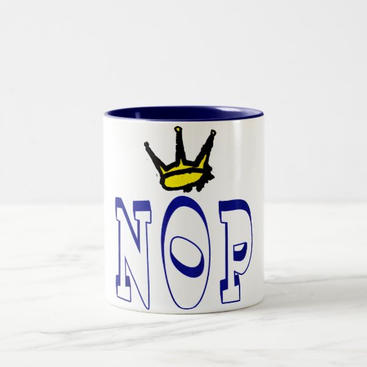 NOP mit Crown - Anti-King Bold Statement Design Zweifarbige Tasse (Mittel)