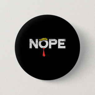Nope Anti-Trump Red Krawatte Wig Stopp Donald Trum Button