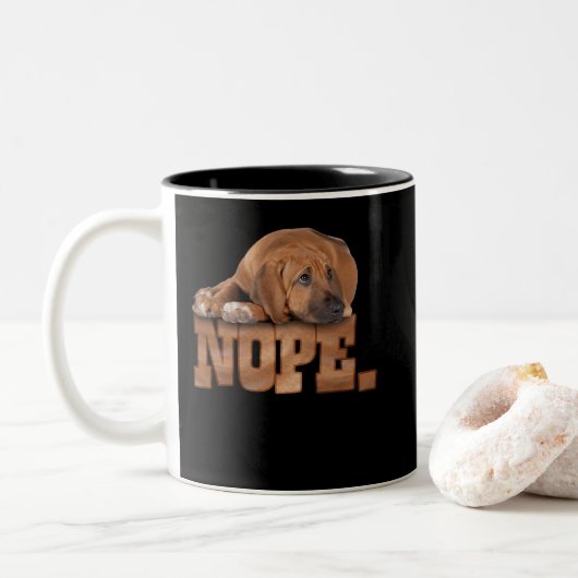 Nope Lazy Rhodesian Ridgeback Dog Lover Zweifarbige Tasse (Mit Donut)