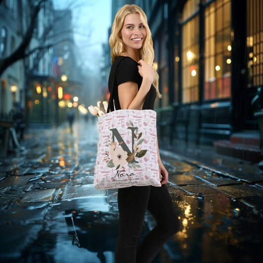 Noras blühende Strahlung - Boho Floral Monogramm Tragetaschen Mit Langen Trägern