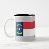 Nord-CarolinaStaats-Flagge Zweifarbige Tasse (Links)