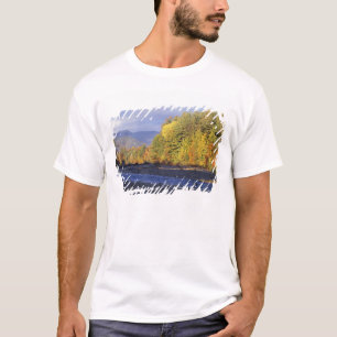 Nordamerika, USA, NH, Saco River. Kiesel T-Shirt