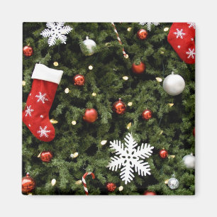 Nordamerika. Weihnachtsdekorationen auf Baum. 2 Magnet