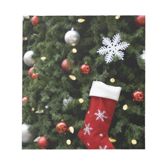 Nordamerika. Weihnachtsdekorationen auf Baum. 5 Notizblock (Vorderseite)