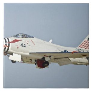 Nordamerikanischer Marine FJ2 Fury Düsenjäger im F Fliese