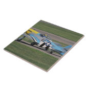 Nordamerikanisches P-51 D, das Donna auf blendet Fliese (Seite)