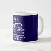 Nordatlantikvertrag Jumbo-Tasse (Vorderseite Rechts)