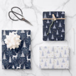 Nordic Crystal Stone Blue-Gray Christmas Deer Geschenkpapier Set<br><div class="desc">Set von drei wunderschön illustrierten festlichen nordischen Wald Geschenkblätter,  die perfekt für Ihren Winterurlaub und Weihnachtsgeschenke. Diese skurrilen Muster sind mit Weihnachtsbäumen,  Schneeflocken,  goldenen Sternen und Hirschen in dunkelblau,  steinblau-grau und weiß gehalten. Originelle Kunstwerke von Marketa Stengl.</div>