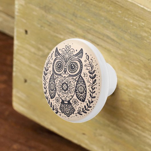 Nordic Folk Art Owl Beige Black Keramikknauf