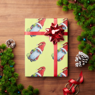 Nordic Nisse Gnome Gonk hält ein Glas Limon Geschenkpapier
