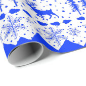 Nordic Sweater White & Royal Blue Winter Animals Geschenkpapier (Rolleneckpunkt)