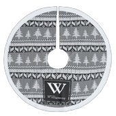 Nordische Schwarz-Weiß-Brandbaume + Familienname Polyester Weihnachtsbaumdecke (Vorderseite)