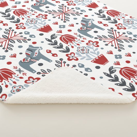 Nordisches Pony und Blumenmuster in Grauem und in Sherpadecke (3/4)