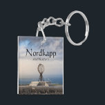Nordkapp Norwegen Schlüsselanhänger<br><div class="desc">Foto der Globe an der Nordkap in Nordnorwegen,  mit wunderschönen Wolken und Licht im Hintergrund. Koordinaten,  die über das Design geschrieben sind. Foto © Sebastian Wurm.</div>