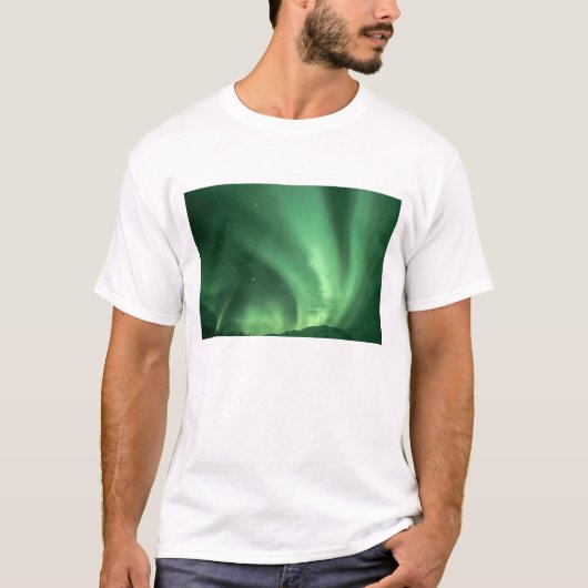 Nordlichter, Aurora borealis, über Vorgebirge T-Shirt (Vorderseite)