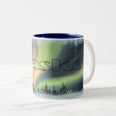 NORDlichter durch SHARON SHARPE Zweifarbige Tasse (VorderseiteRechts)