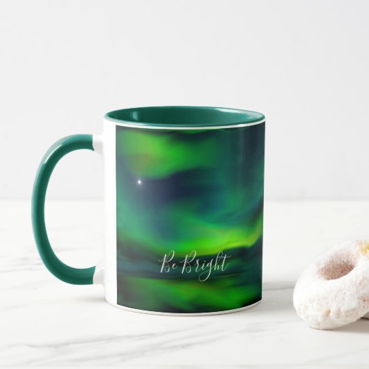 Nordlichter Minimalistischer Nordstern sind hell Tasse (Mit Donut)