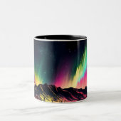 Nordlichter über den Bergspitzen Zweifarbige Tasse (Mittel)