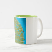 Norfolk Broads England Map. Zweifarbige Tasse (VorderseiteRechts)
