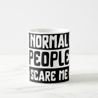 Normale Leute kümmern sich um Kaffee-Tasse Kaffeetasse