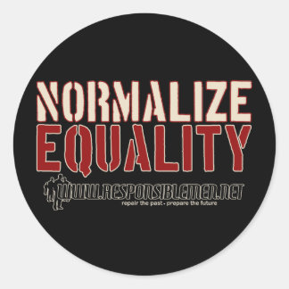NormalizeEquality, Runder Aufkleber