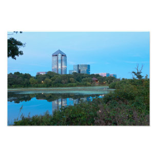 Normandale See und Gebäude Fotodruck