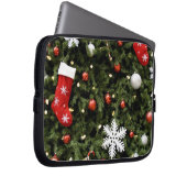 North America. Weihnachtsdekorationen auf Baum. 2 Laptopschutzhülle (Vorne Rechts)