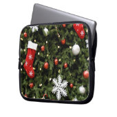 North America. Weihnachtsdekorationen auf Baum. 2 Laptopschutzhülle (Vorderseite Links)