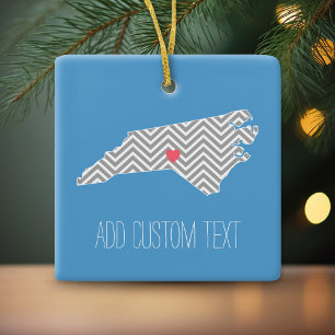 North Carolina Karte mit benutzerdefiniertem Herz Keramikornament