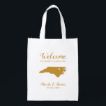 North Carolina Wedding Welcome Bag for Hotel Guest Wiederverwendbare Einkaufstasche<br><div class="desc">Hochzeitswochenende Begrüßungsgeschenk-Tasche für Gäste aus der Stadt zu Ihrer Hochzeit,  mit Bild von North Carolina,  mit Herz können Sie an der genauen Lage platzieren. Füllen Sie Tasche mit Ihren Lieblingsgoodies.</div>