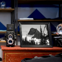 North Cascades Mountain Peak Schwarz und Weiß Fotodruck