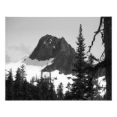 North Cascades Mountain Peak Schwarz und Weiß Fotodruck (Vorne)