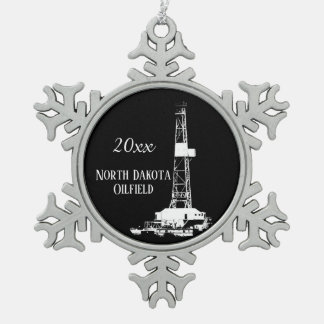 North Dakota Oilfield Dated Schneeflocken Zinn-Ornament