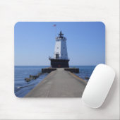 North Pierhead Lighthouse, Ludington, MI Mousepad (Mit Mouse)