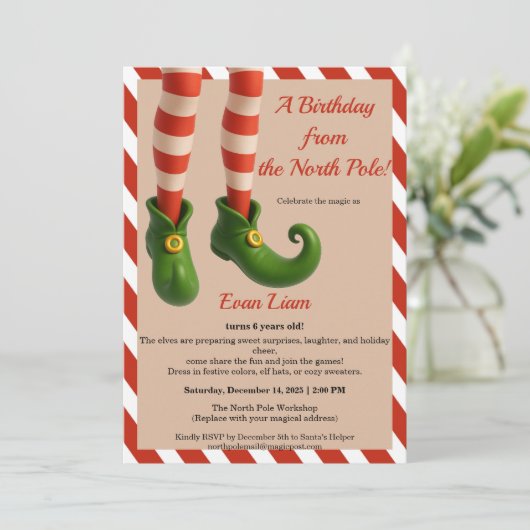North Pole Birthday Magic | Enchanted Elf Einladung (Stehend Vorderseite)