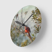 Northern Cardinal in Wax Myrtle Runde Wanduhr (Winkel)